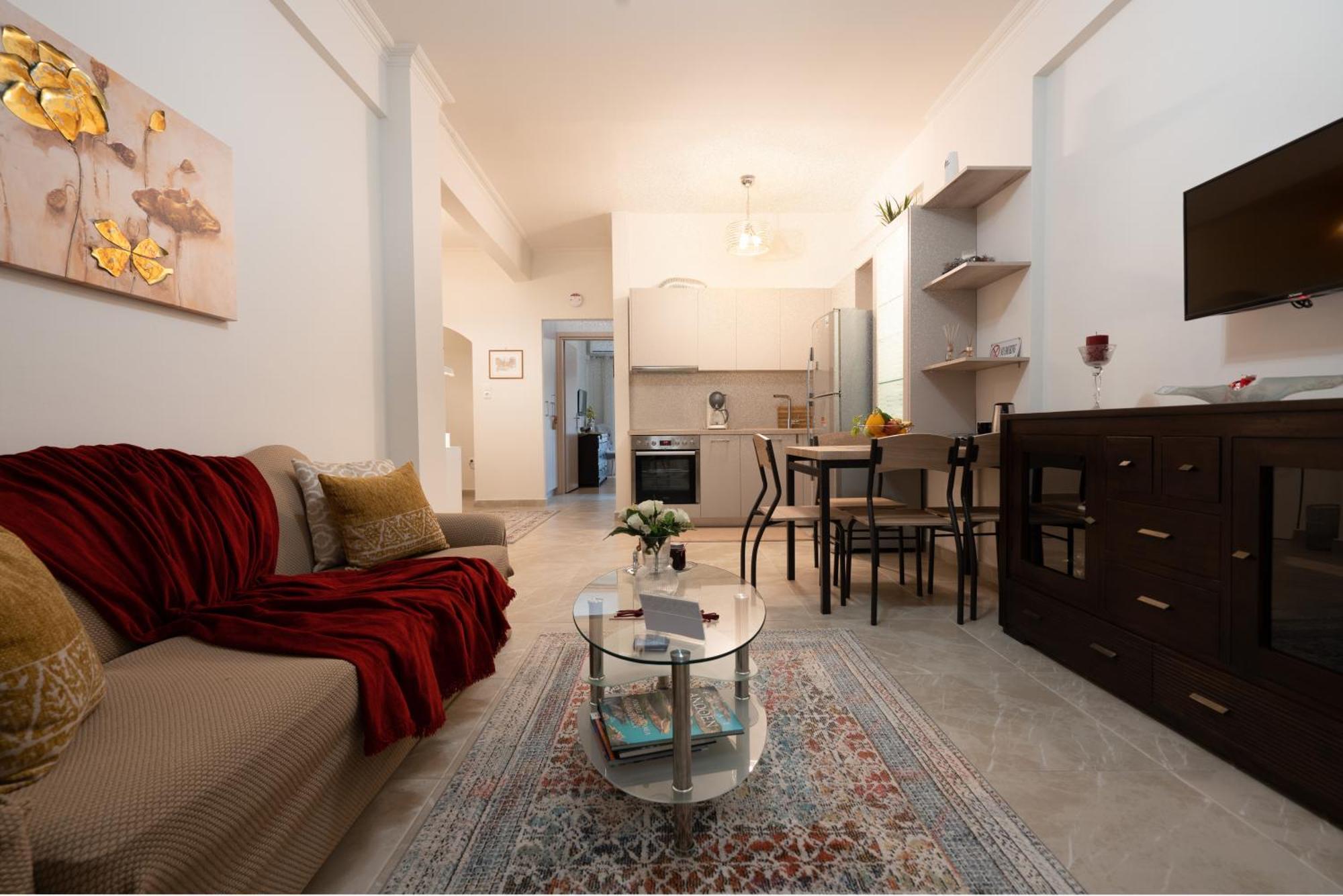 Athenian Dream: Spacious Luxury Apartment *