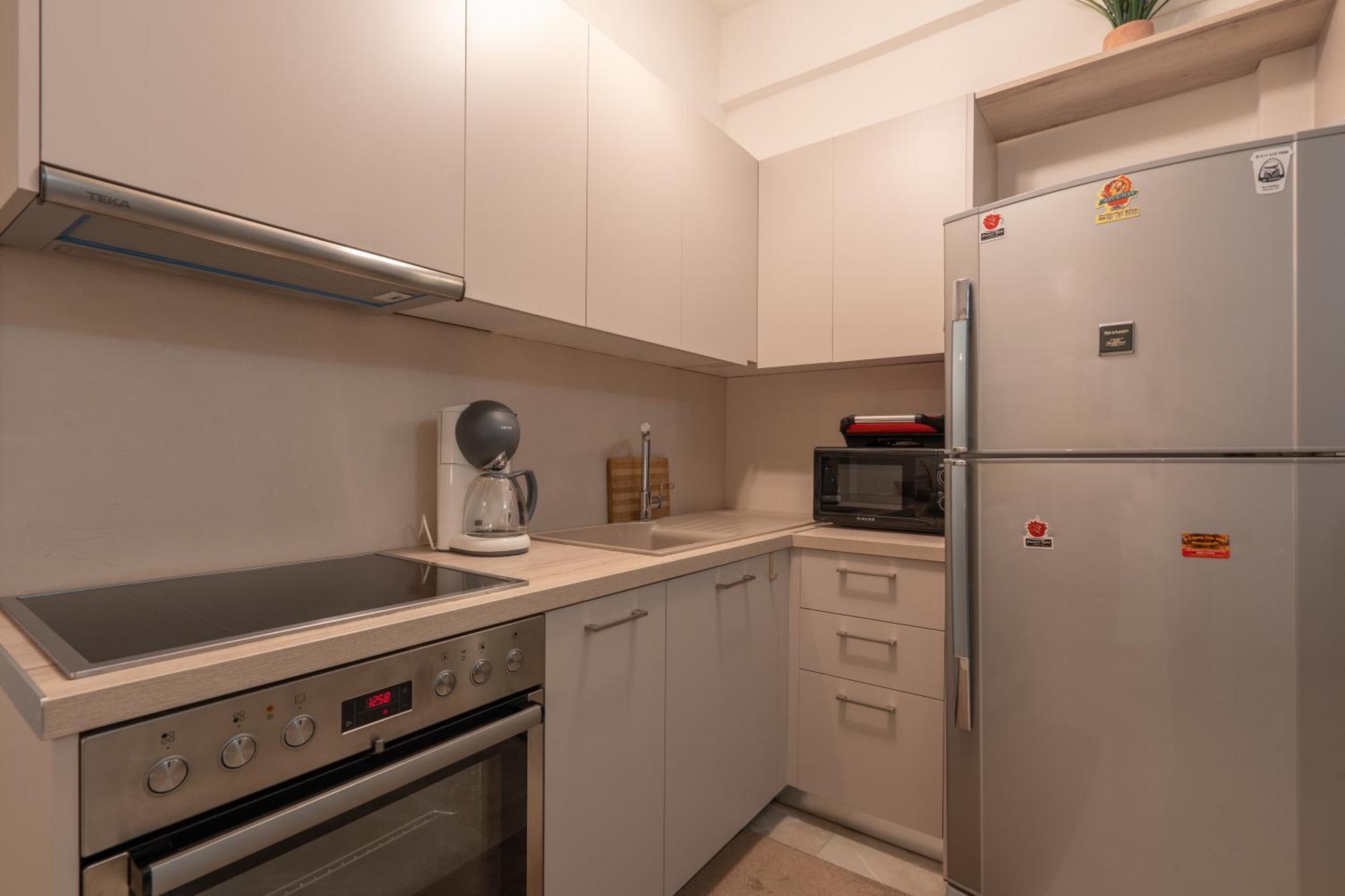 Athenian Dream: Spacious Luxury Apartment